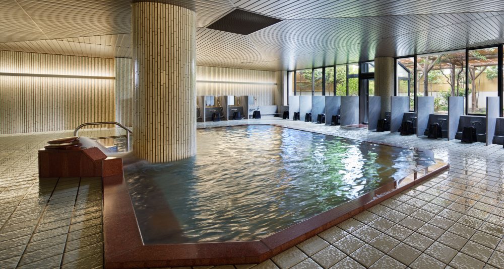 Hot springs and large public baths | Grand Mercure Lake Biwa Resort & Spa