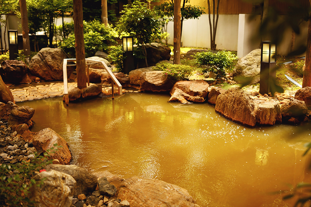 Open-air hot spring rock bath "Nagahama Taiko Onsen