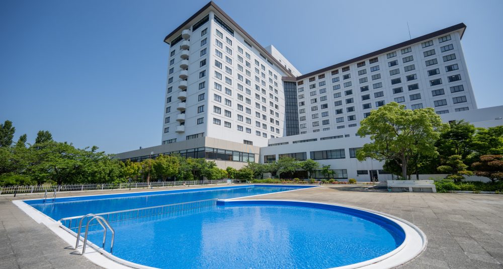 Pool | Grand Mercure Lake Biwa Resort & Spa
